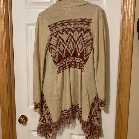 No Boundaries Sweater - sizeL - Picture 3 of 5